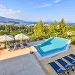 Vilă Julie Christie - Pool - Amazing Seaview