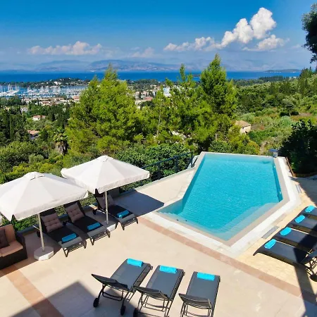 Julie Christie - Pool - Amazing Seaview Villa Kontokali