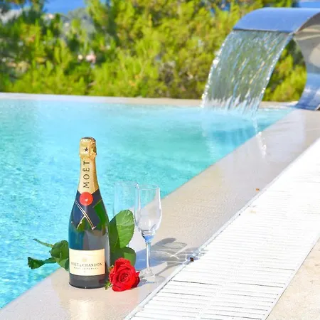 Villa Julie Christie - Pool - Amazing Seaview
