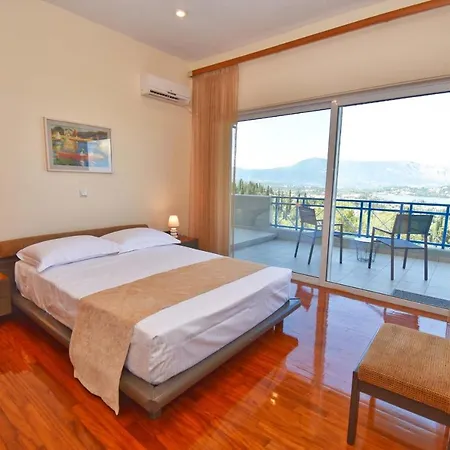 Villa Julie Christie - Pool - Amazing Seaview