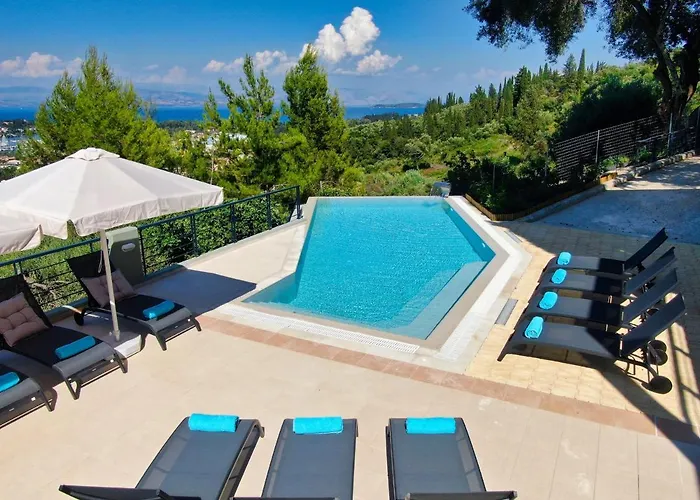 Julie Christie - Pool - Amazing Seaview Villa Kondókali