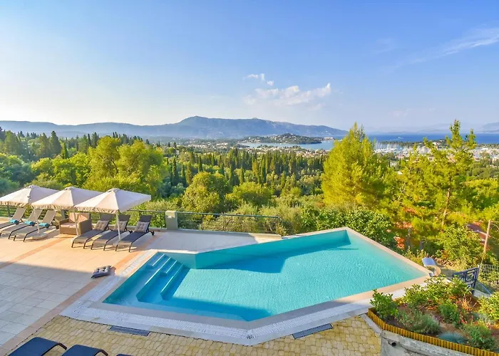 Julie Christie - Pool - Amazing Seaview Villa Kondókali