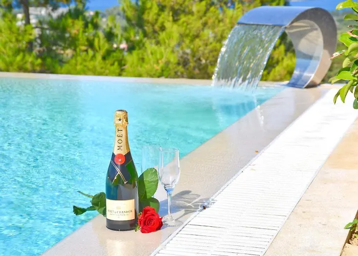 Villa Julie Christie - Pool - Amazing Seaview