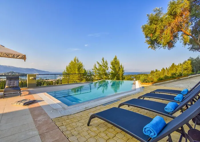 Julie Christie - Pool - Amazing Seaview Kondókali