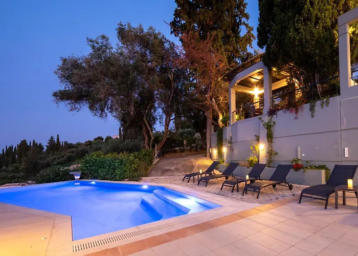 Julie Christie - Pool - Amazing Seaview *